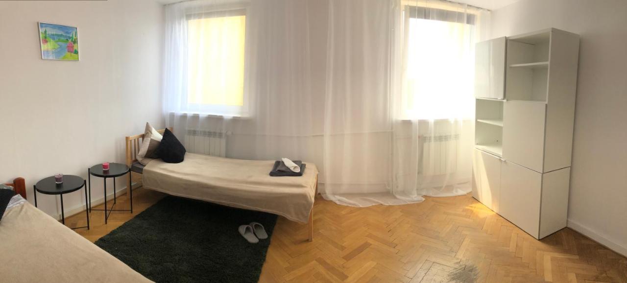 Apartment Swietojerska Варшава Экстерьер фото