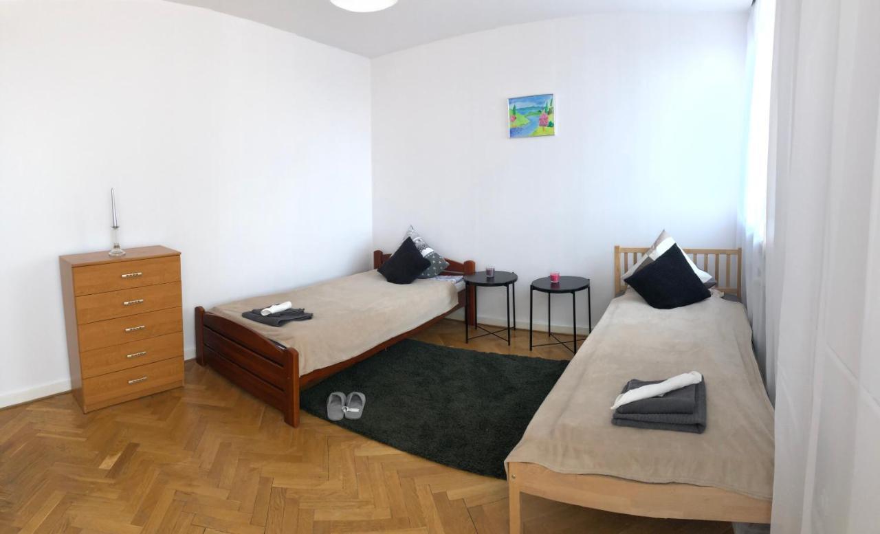 Apartment Swietojerska Варшава Экстерьер фото