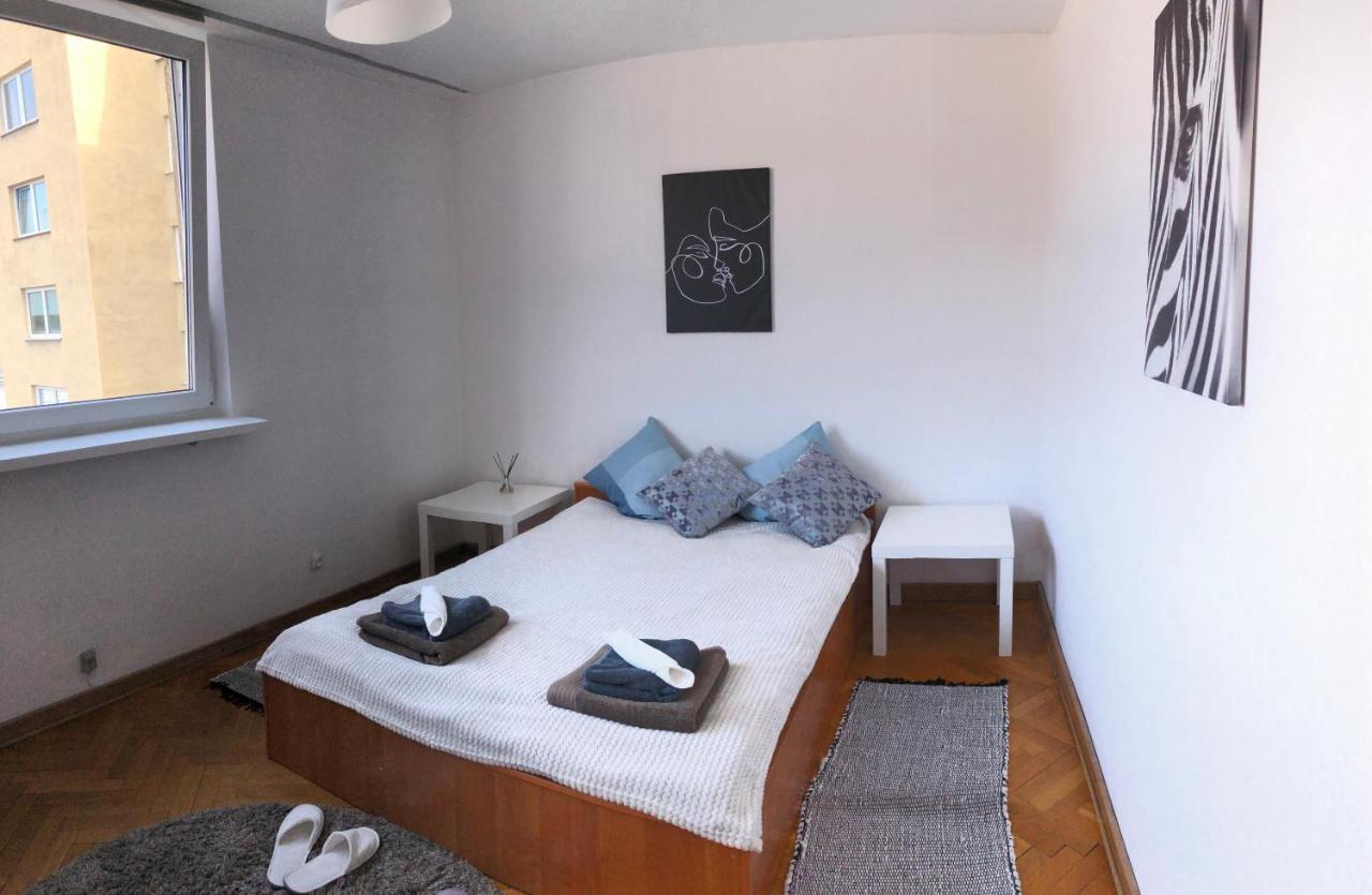 Apartment Swietojerska Варшава Экстерьер фото