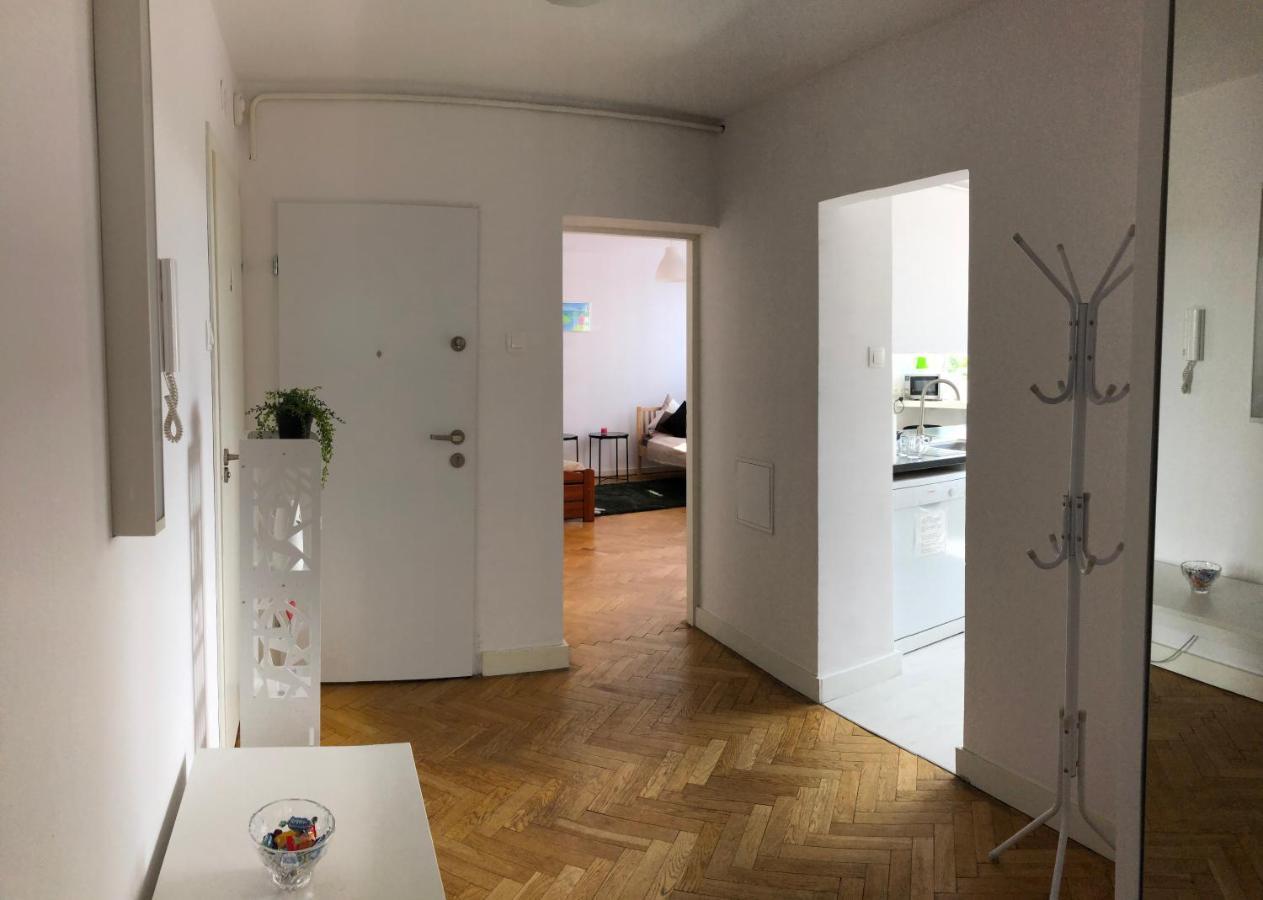 Apartment Swietojerska Варшава Экстерьер фото